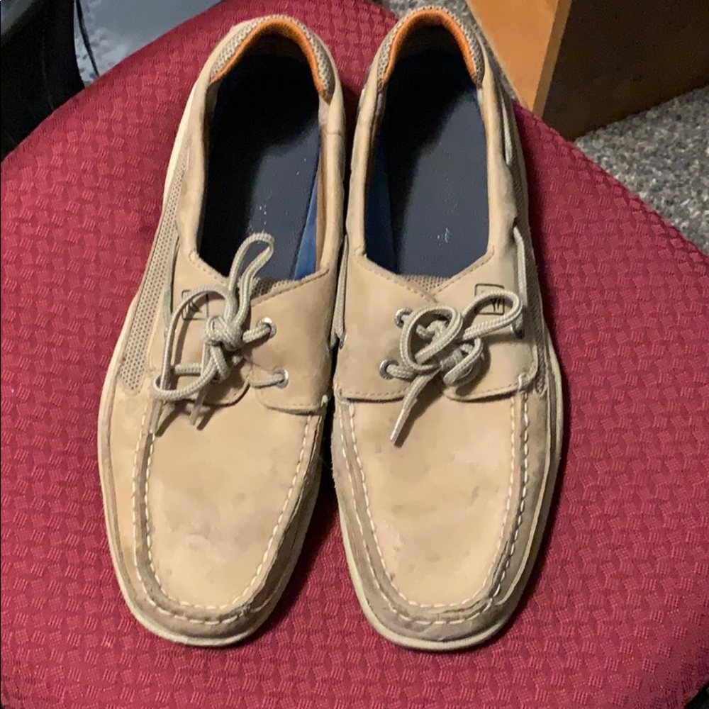Sperry boat shoes size 11